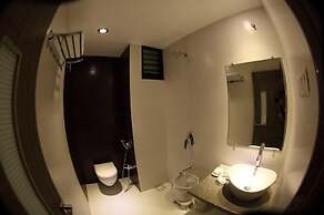 Pearl Hotel & Banquets