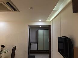 Pearl Hotel & Banquets