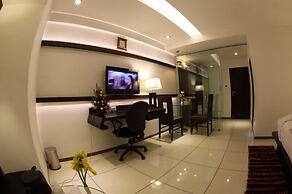 Pearl Hotel & Banquets