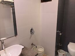 Pearl Hotel & Banquets