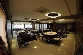 Pearl Hotel & Banquets