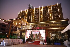 Pearl Hotel & Banquets