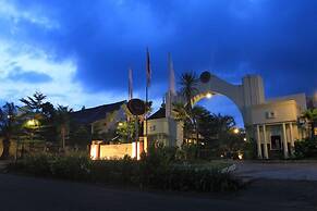 The Gambir Anom Hotel Resort & Convention