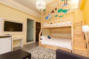 Ola B&B - Peng's family