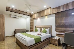 Hotel Summit
