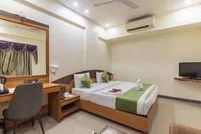 Hotel Summit
