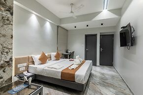 Hotel Summit