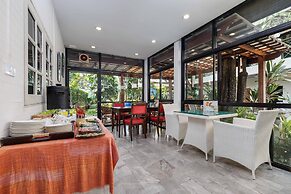 Charlie House Pinklao