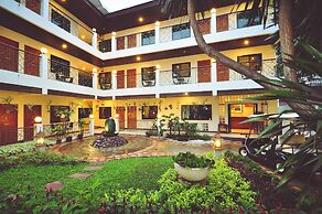 Charlie House Pinklao