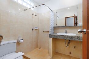 Charlie House Pinklao