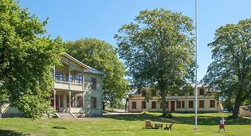 Ronneby Brunnspark Vandrarhem och B&B - Hostel
