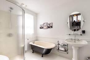 B&B Hillhouse