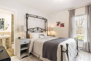 B&B Hillhouse