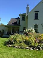 B&B Hillhouse