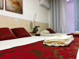 Max Hotel