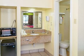 Econo Lodge Weldon - Roanoke Rapids