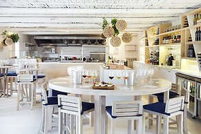 Mont Rochelle Hotel & Vineyard