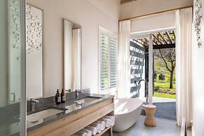 Mont Rochelle Hotel & Vineyard