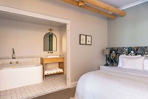 Mont Rochelle Hotel & Vineyard