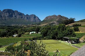 Mont Rochelle Hotel & Vineyard