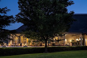 Mont Rochelle Hotel & Vineyard