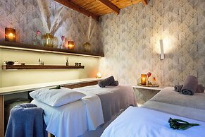 Mont Rochelle Hotel & Vineyard