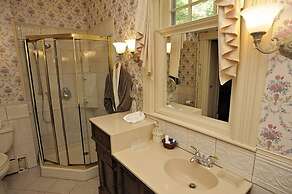 The Elmwood Heritage Inn