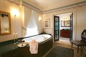 The Elmwood Heritage Inn