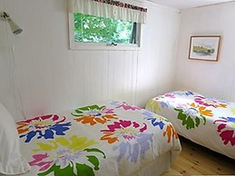 Birch Cliff Lodge on Baptiste Lake