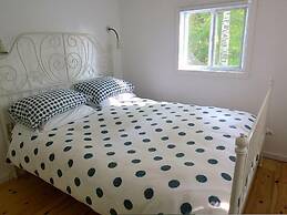 Birch Cliff Lodge on Baptiste Lake