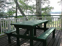 Birch Cliff Lodge on Baptiste Lake