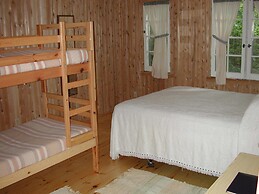 Birch Cliff Lodge on Baptiste Lake