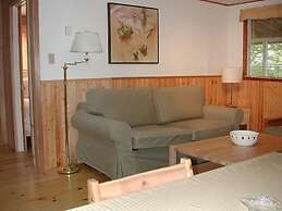 Birch Cliff Lodge on Baptiste Lake