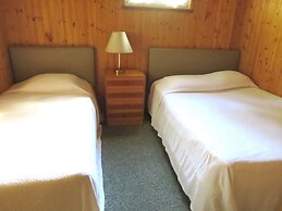 Birch Cliff Lodge on Baptiste Lake