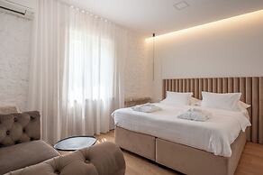 Boutique Rooms by Nono Ban