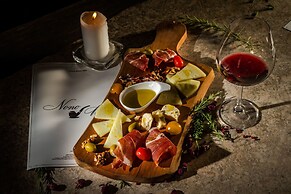 Boutique Rooms by Nono Ban