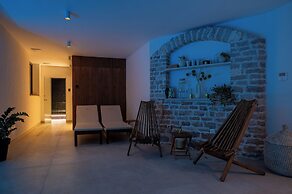 Boutique Rooms by Nono Ban