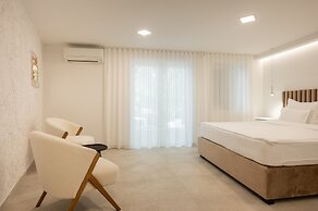 Boutique Rooms by Nono Ban