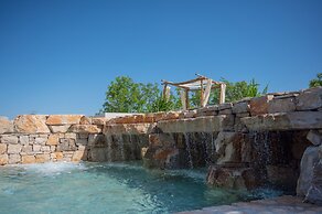 Boutique Rooms by Nono Ban