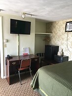 Traveler's Inn Motel