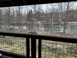 Methow River Lodge & Cabins