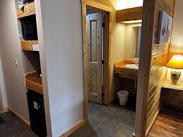 Methow River Lodge & Cabins