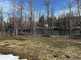 Methow River Lodge & Cabins