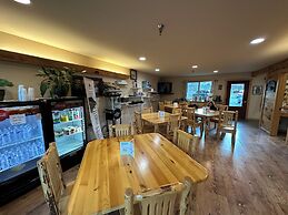 Methow River Lodge & Cabins