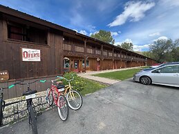 Methow River Lodge & Cabins