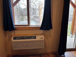 Methow River Lodge & Cabins