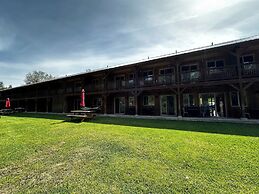 Methow River Lodge & Cabins