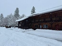 Methow River Lodge & Cabins