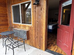 Methow River Lodge & Cabins