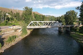 Methow River Lodge & Cabins